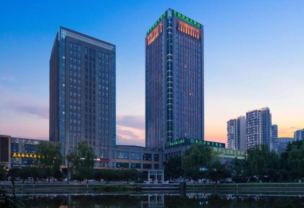 Chongqing Huachen International Hotel Buitenkant foto