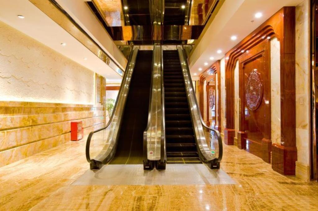 Chongqing Huachen International Hotel Buitenkant foto